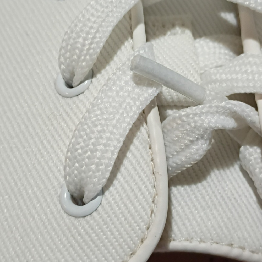 Amazon Essentials Women's White Sneakers - Picture 11 of 12